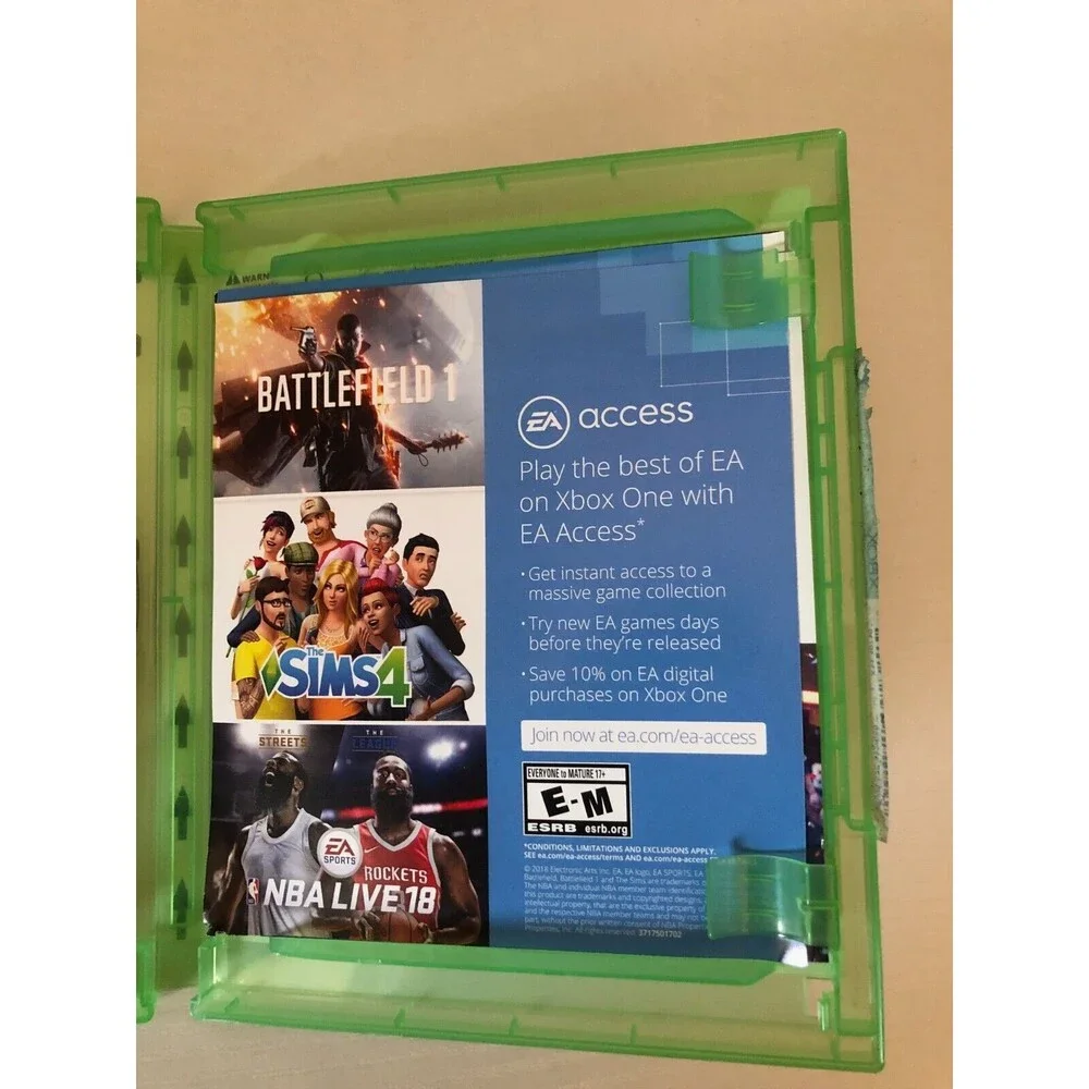 Madden NFL 18 (Microsoft Xbox One) Tom Brady Patriots Cover‎